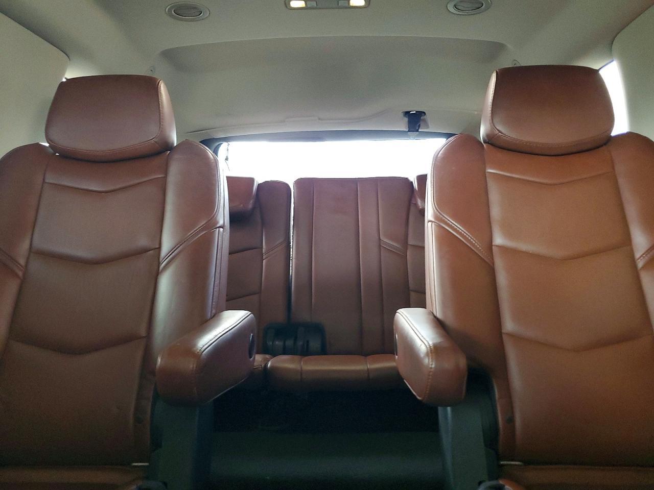 2016 CADILLAC ESCALADE