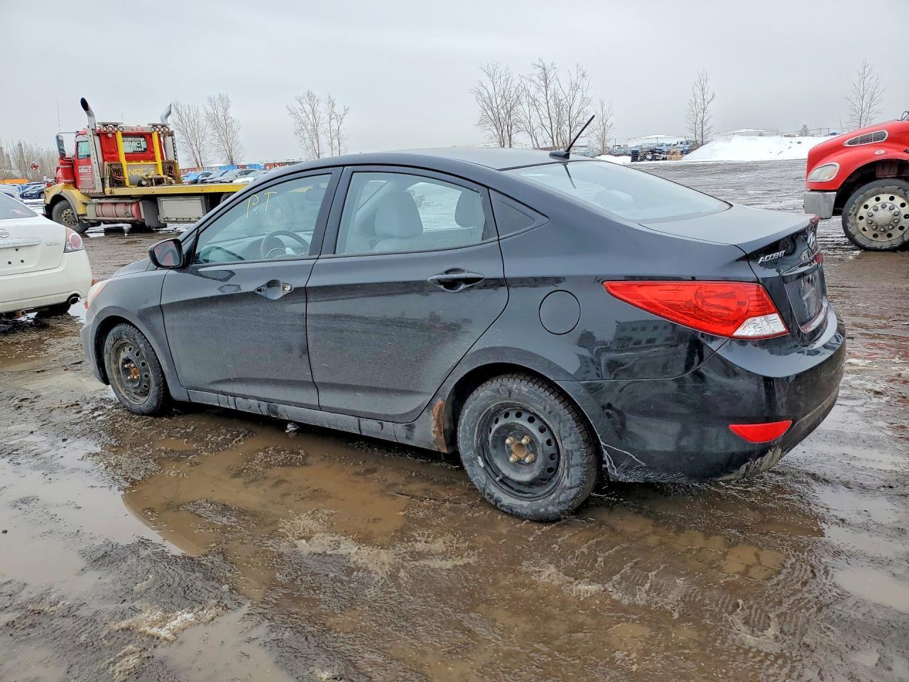 2013 HYUNDAI ACCENT