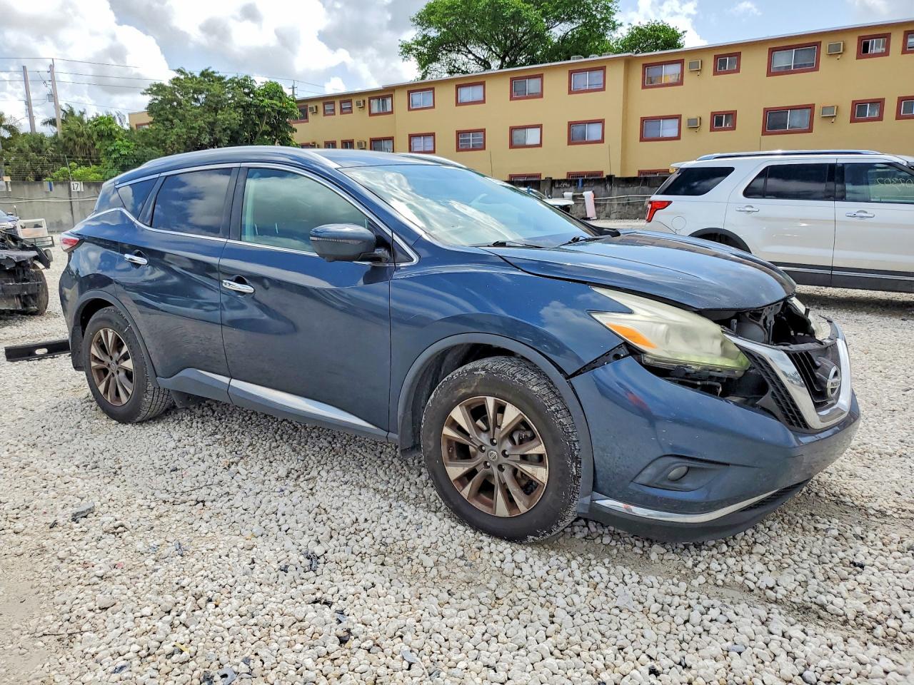 2016 NISSAN MURANO