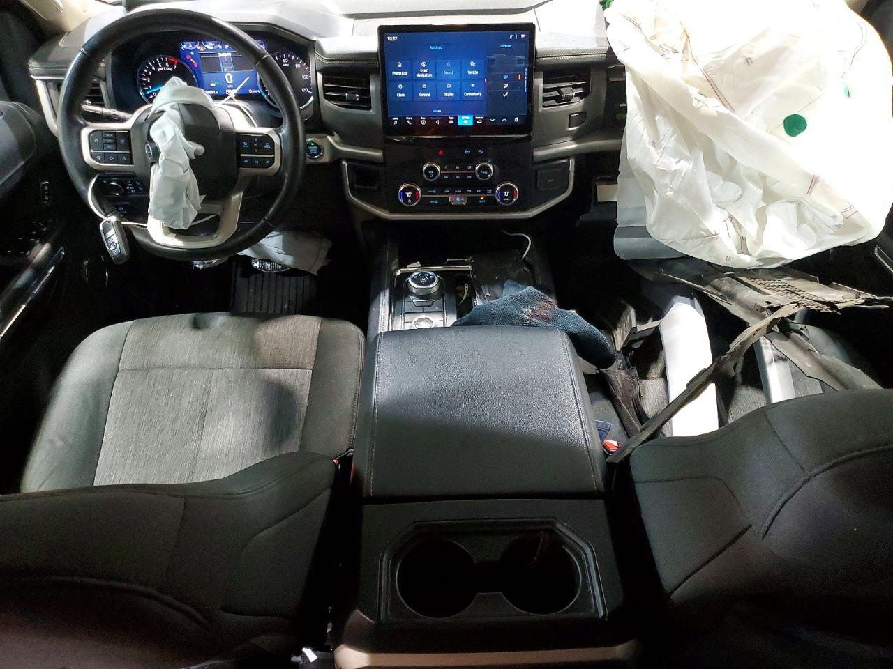 2022 FORD Expedition