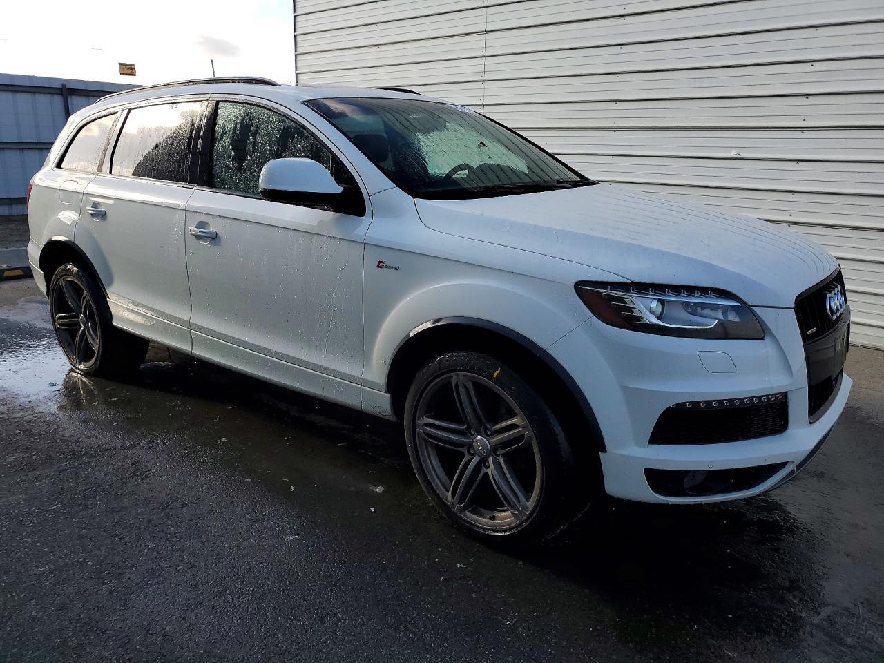 2015 AUDI Q7
