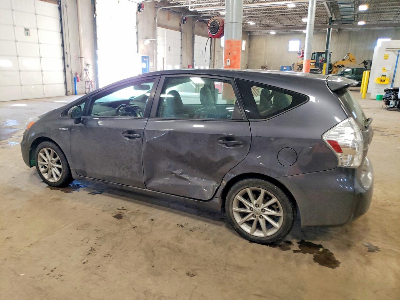 2014 TOYOTA PRIUS V