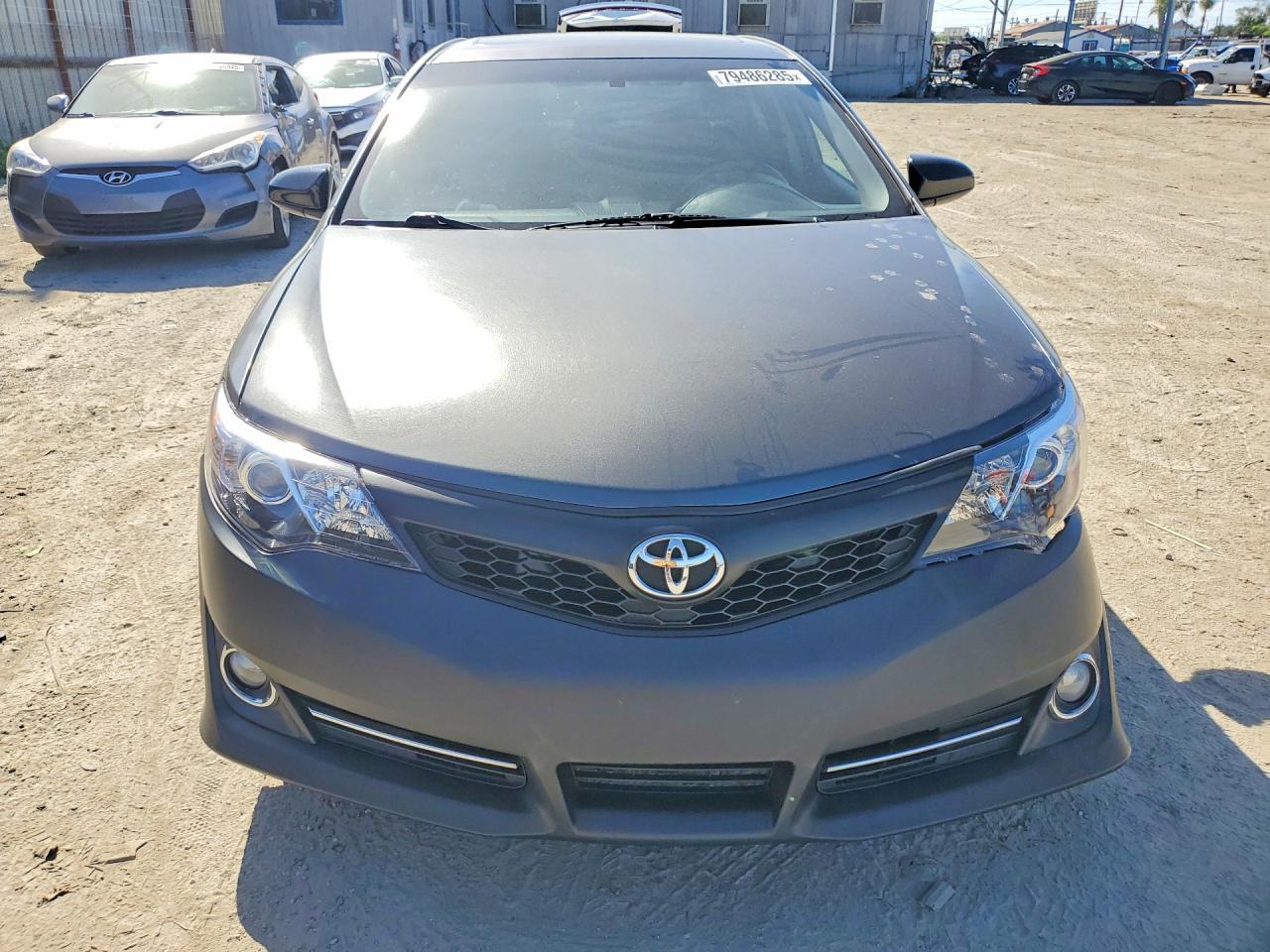 2014 TOYOTA CAMRY