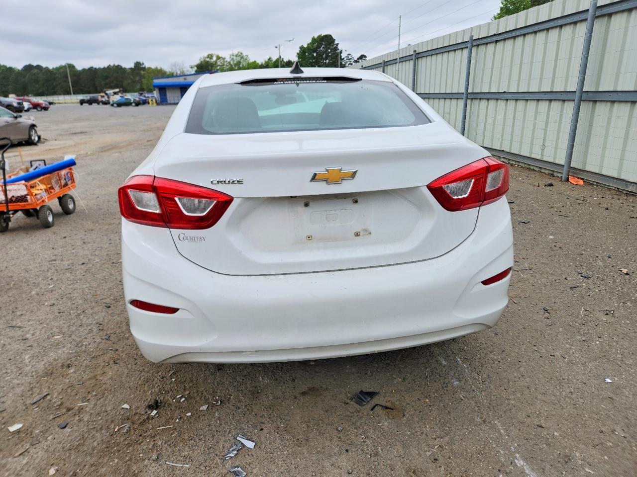 2017 CHEVROLET CRUZE