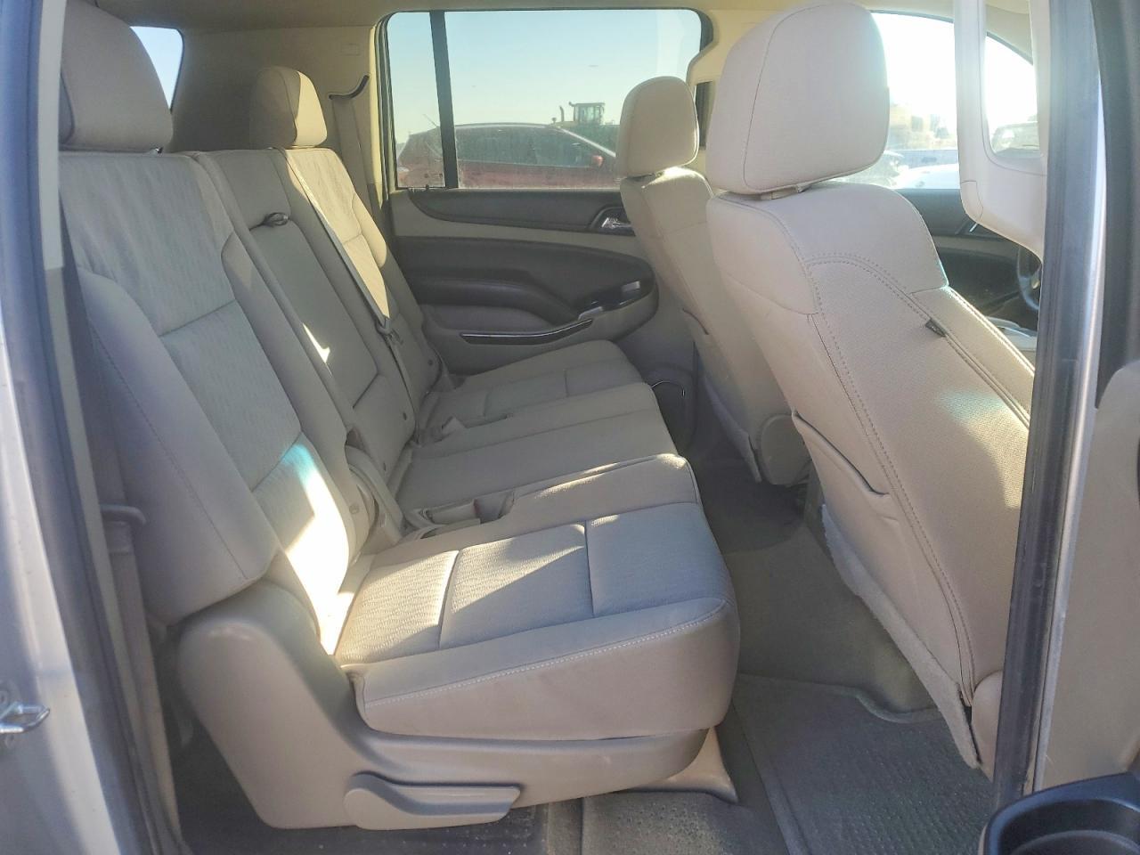 2016 CHEVROLET Suburban
