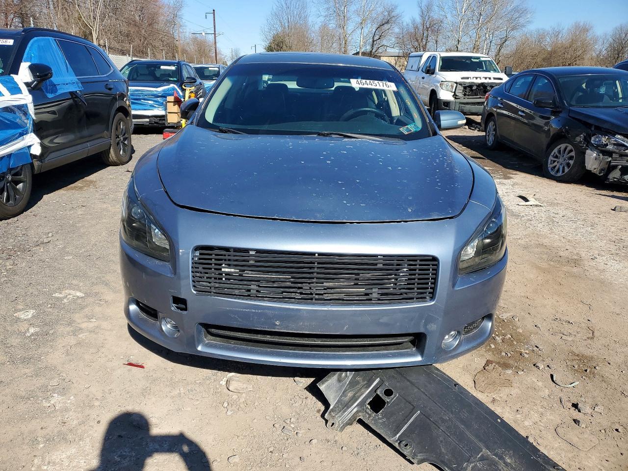 2010 NISSAN Maxima