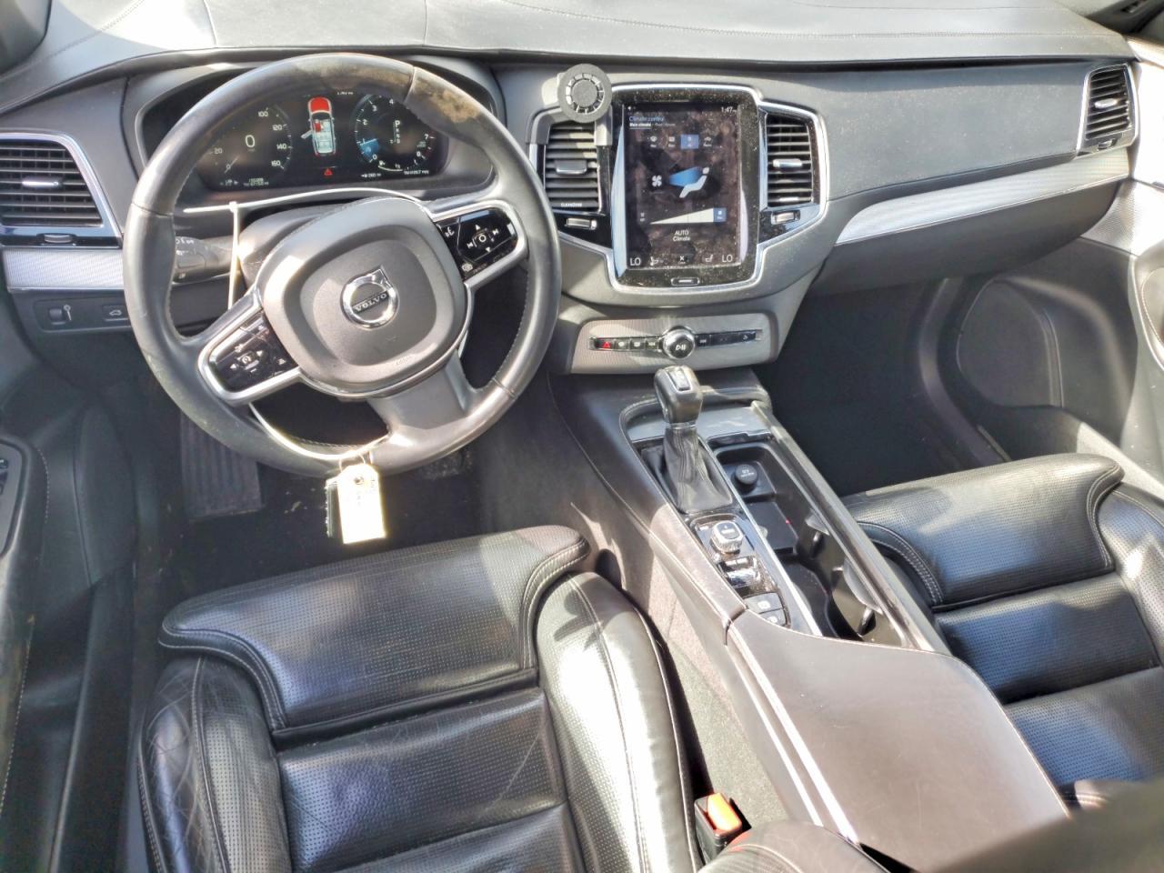 2016 VOLVO XC90
