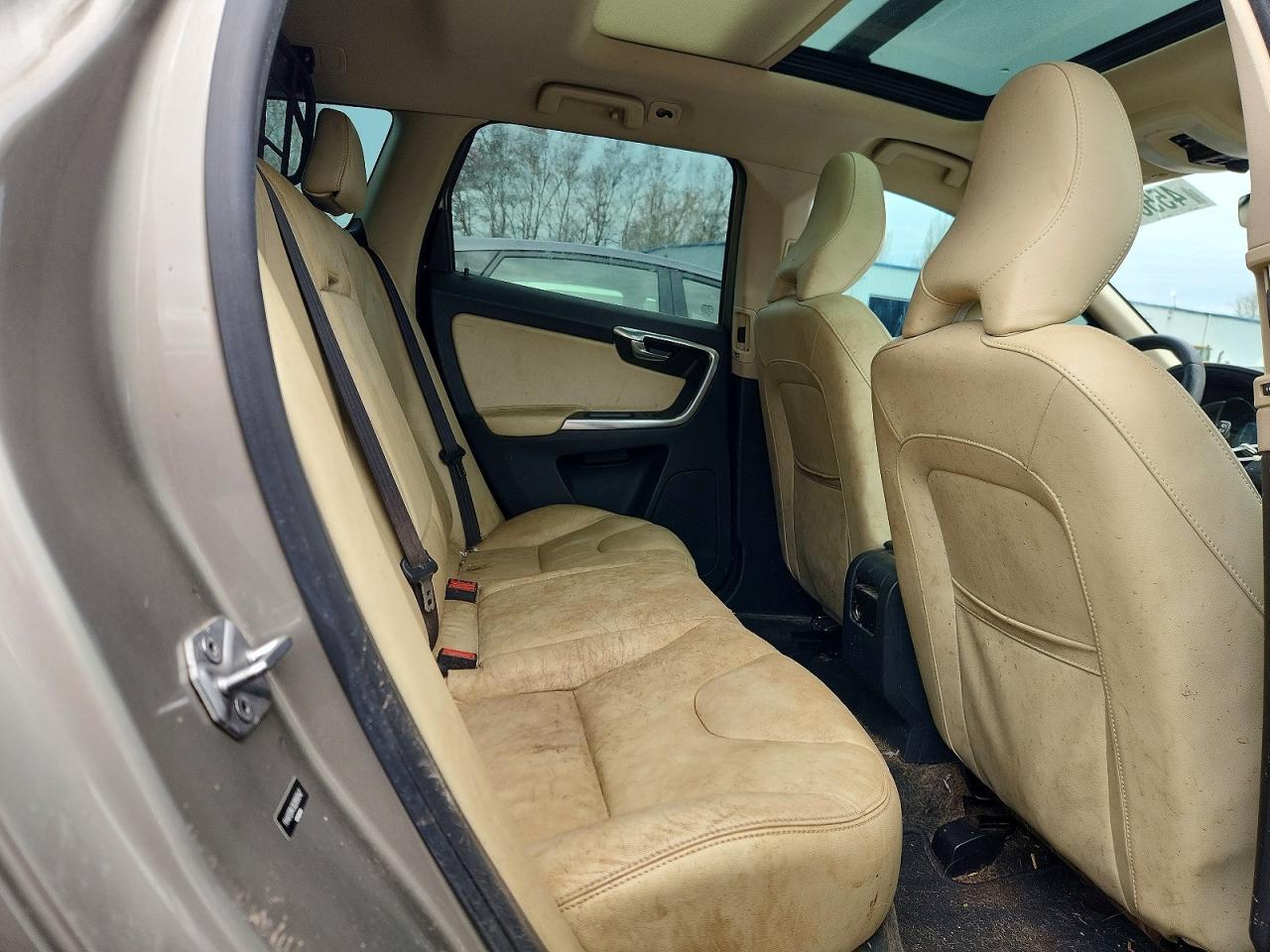 2016 VOLVO XC60