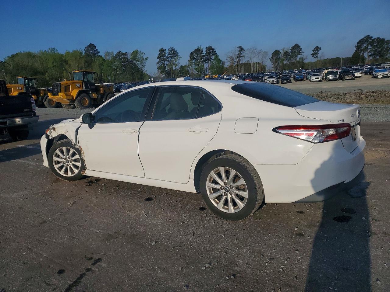 2018 TOYOTA CAMRY