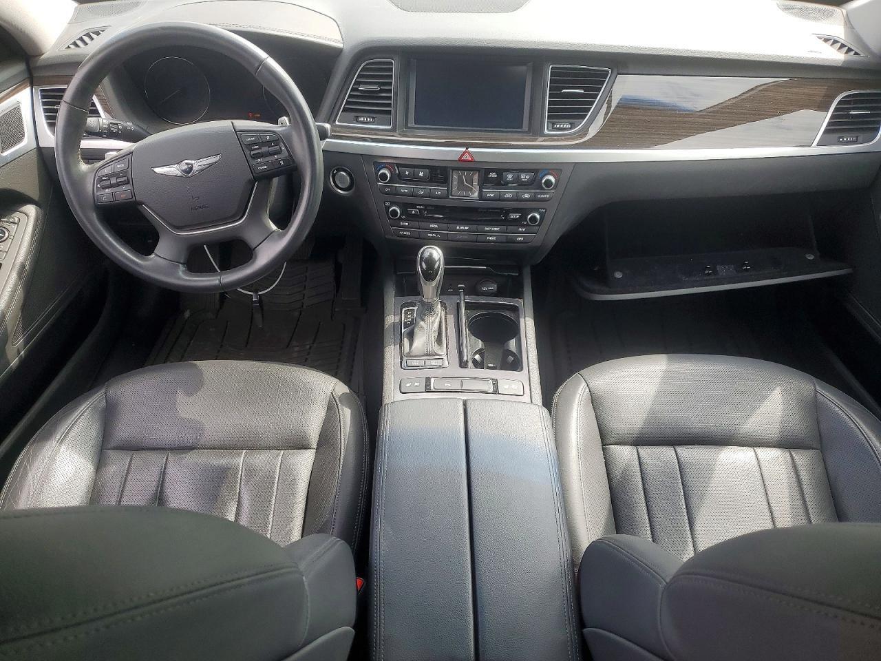 2017 GENESIS G80