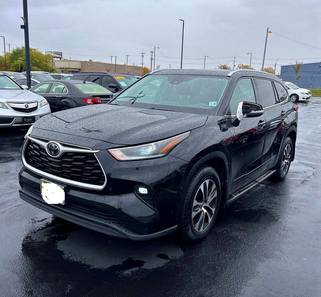 2021 TOYOTA HIGHLANDER