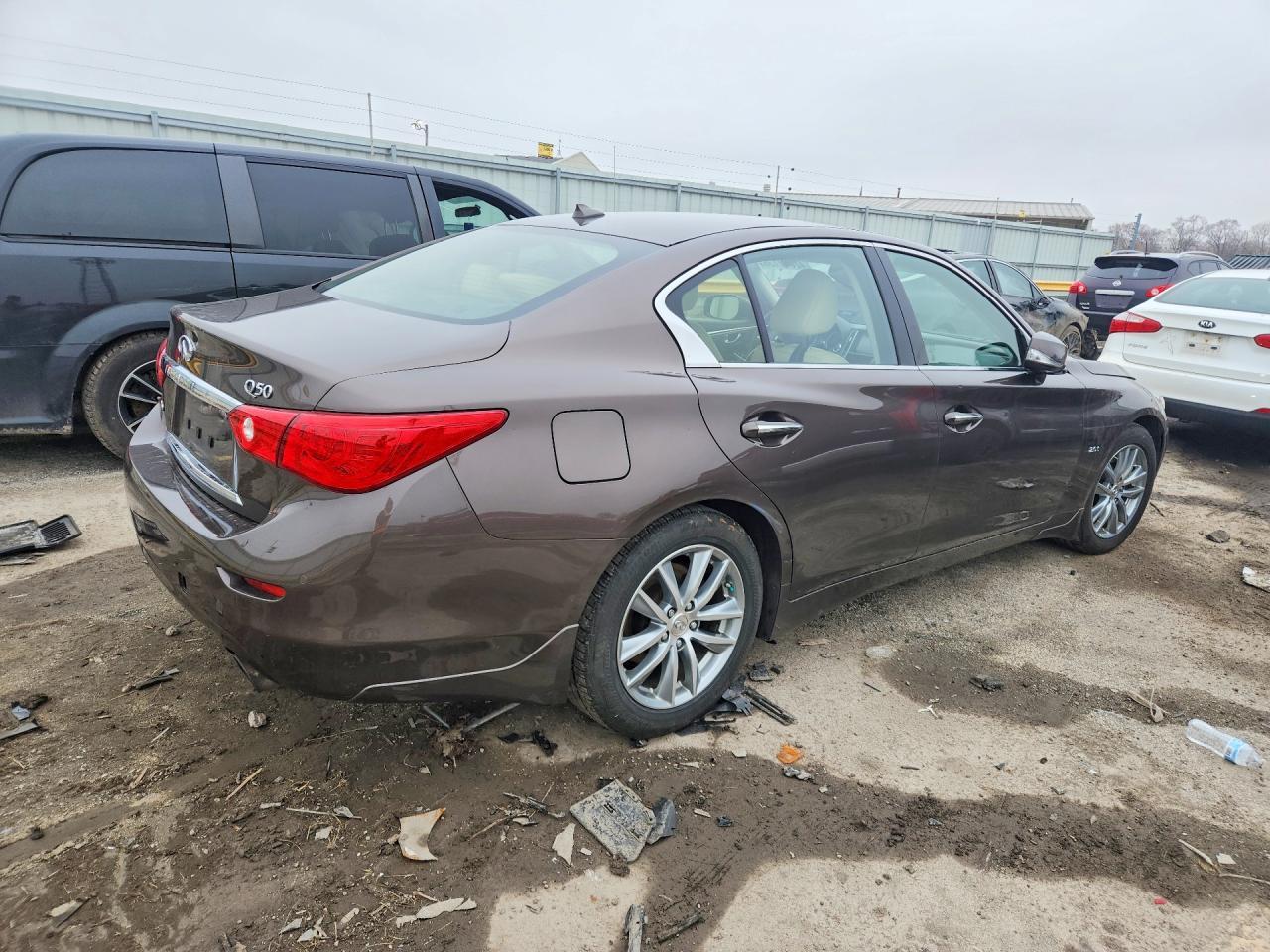 2016 INFINITI Q50