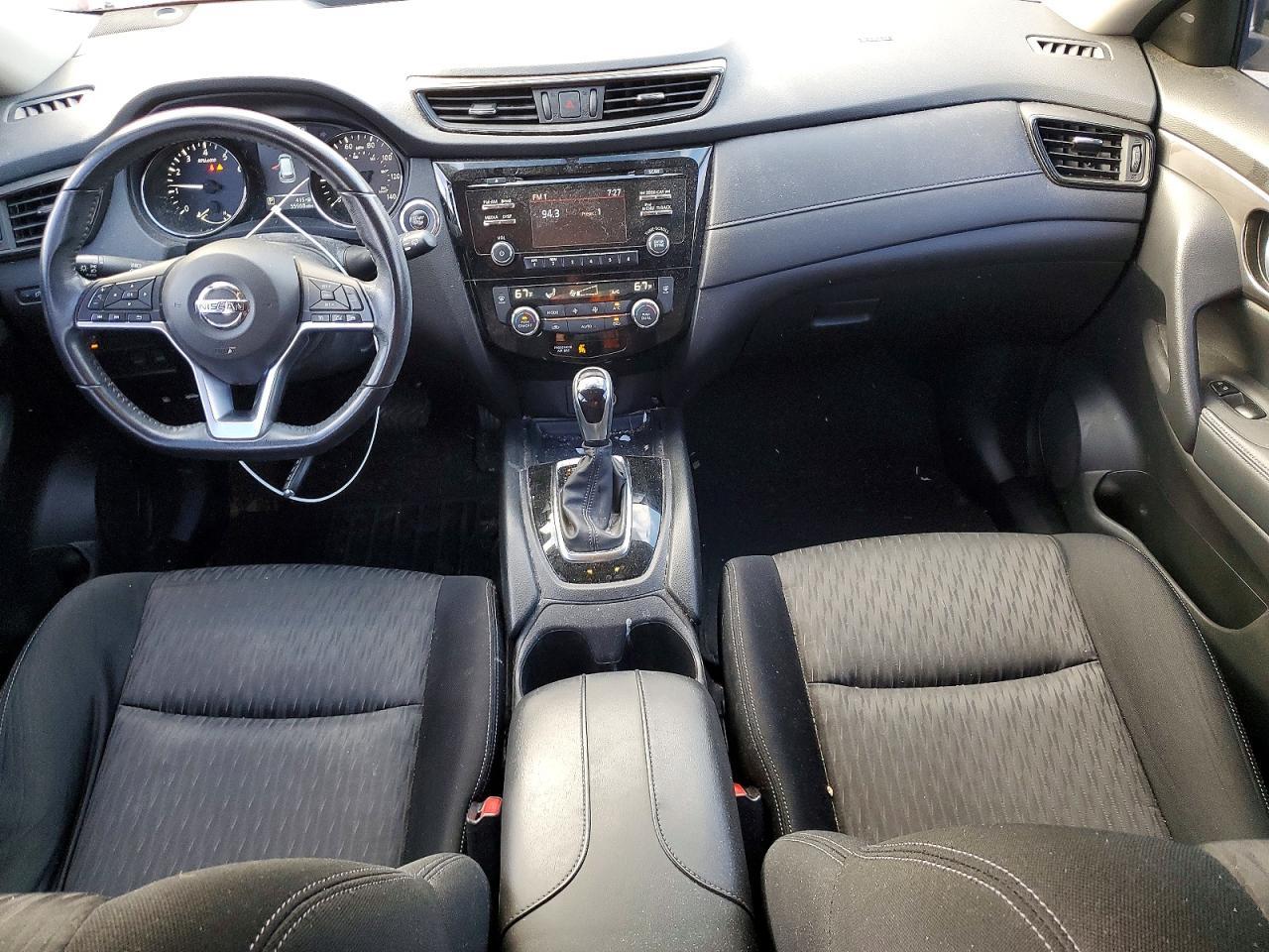 2017 NISSAN ROGUE