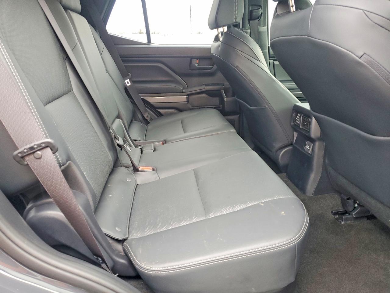 2025 TOYOTA 4Runner