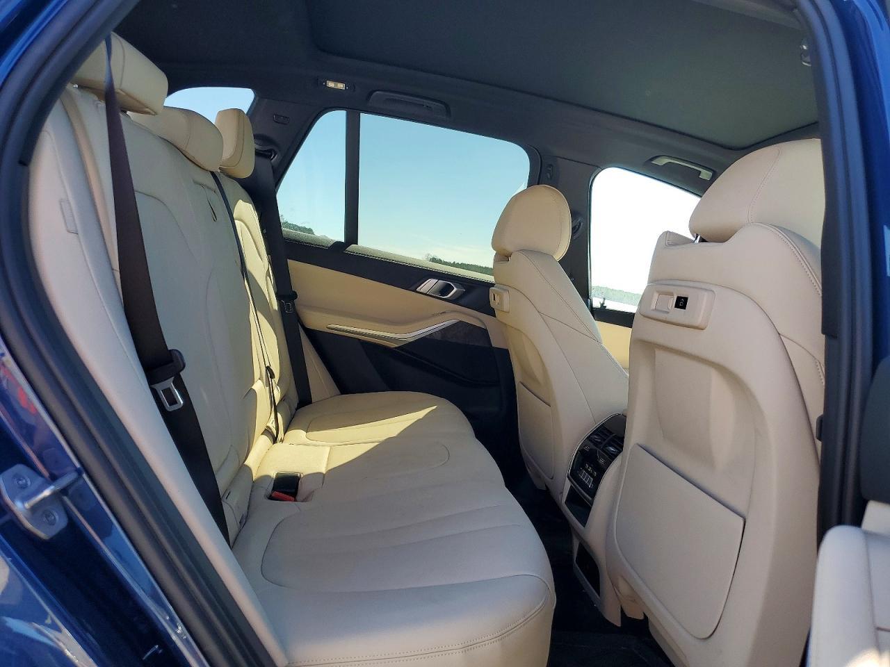 2021 BMW X5