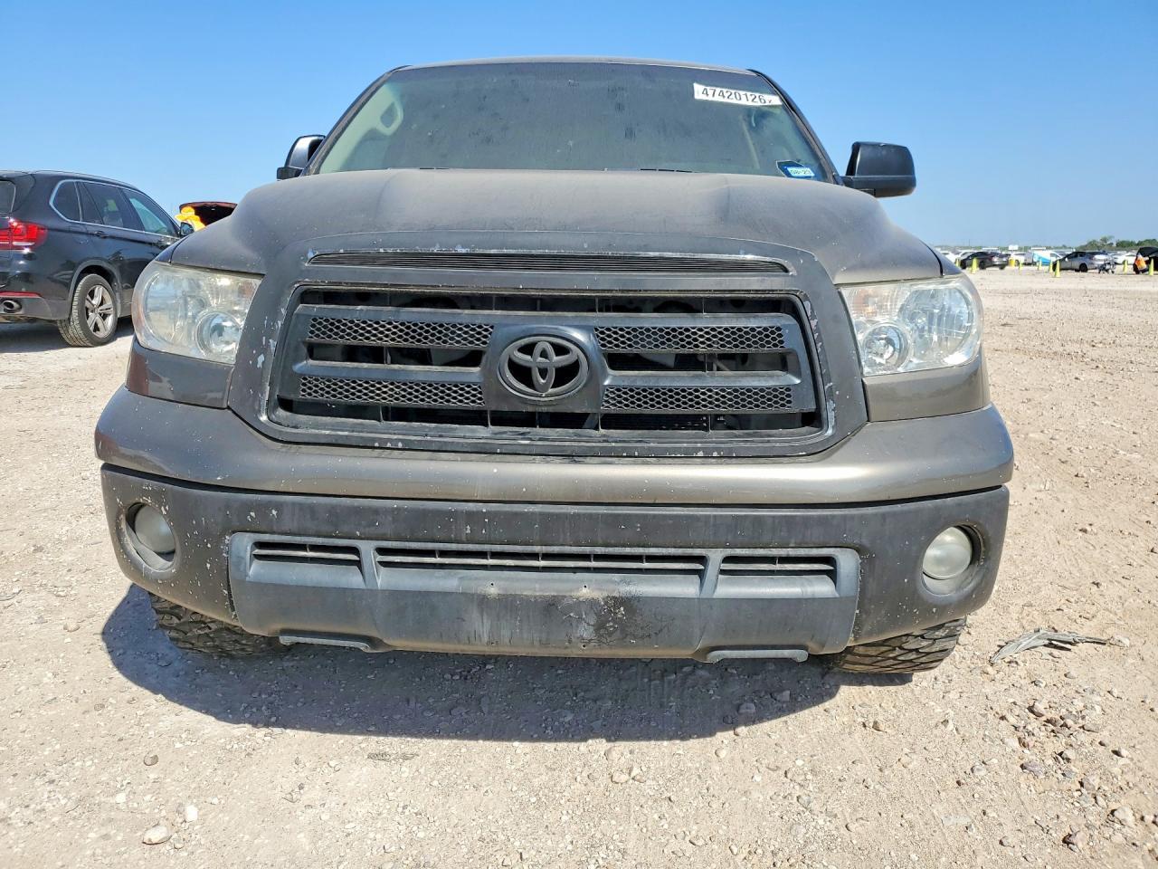 2011 TOYOTA TUNDRA