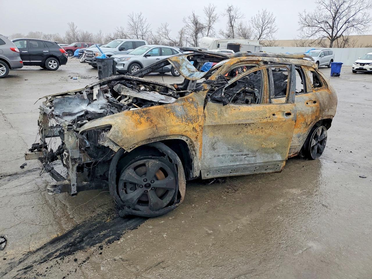 2023 JEEP CHEROKEE