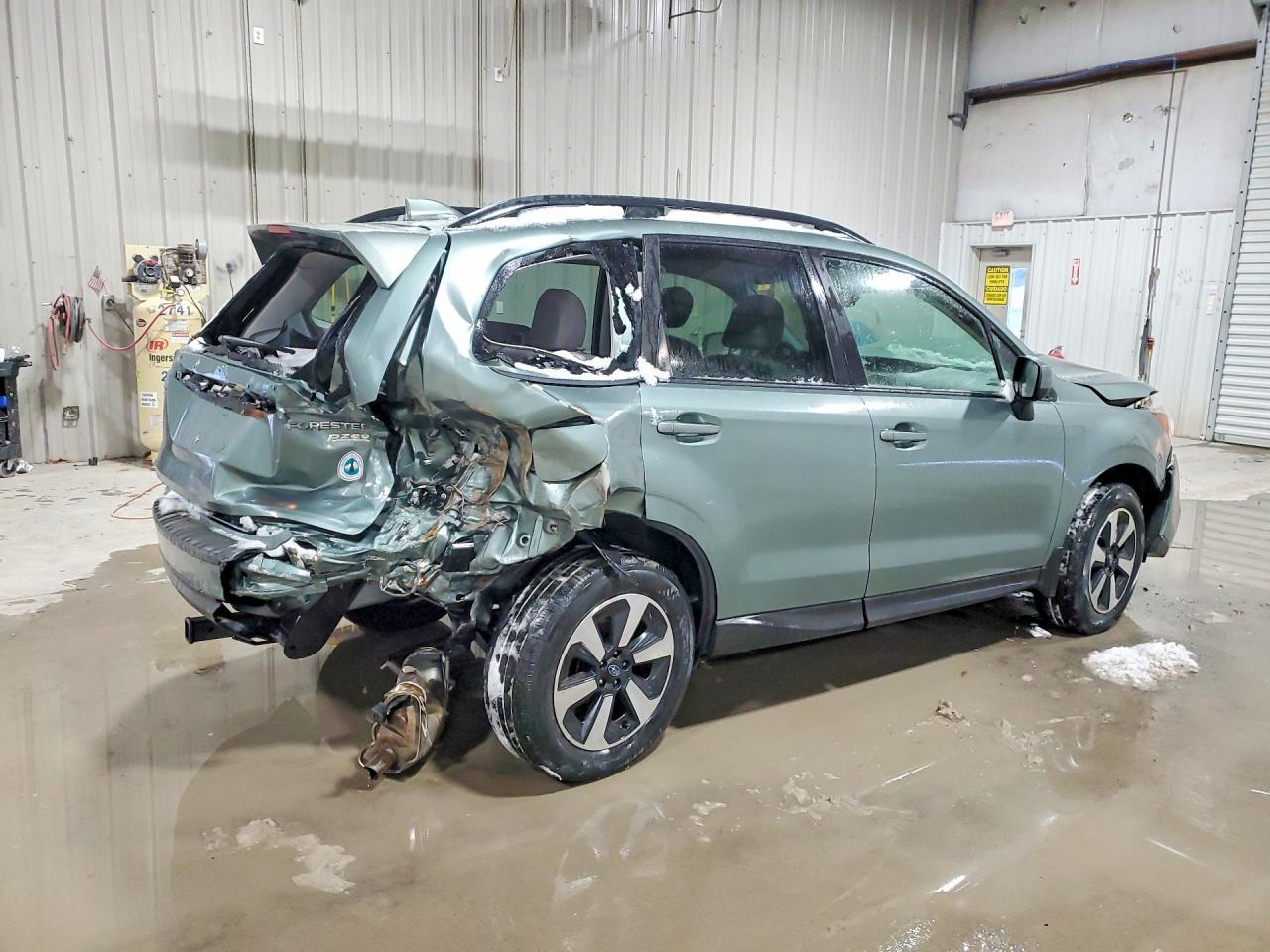 2017 SUBARU FORESTER