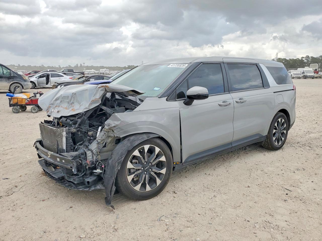 2024 KIA Carnival