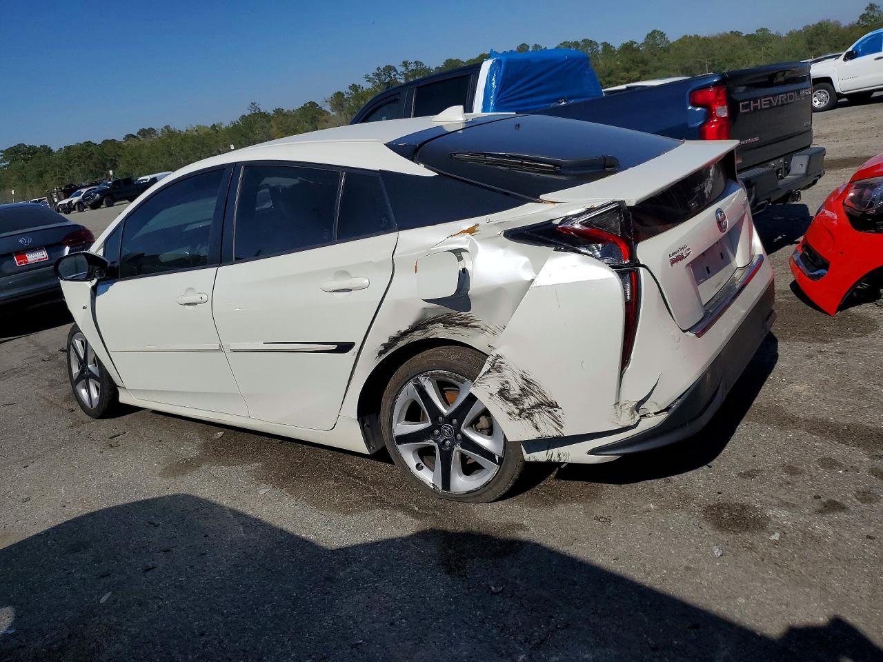 2016 TOYOTA PRIUS