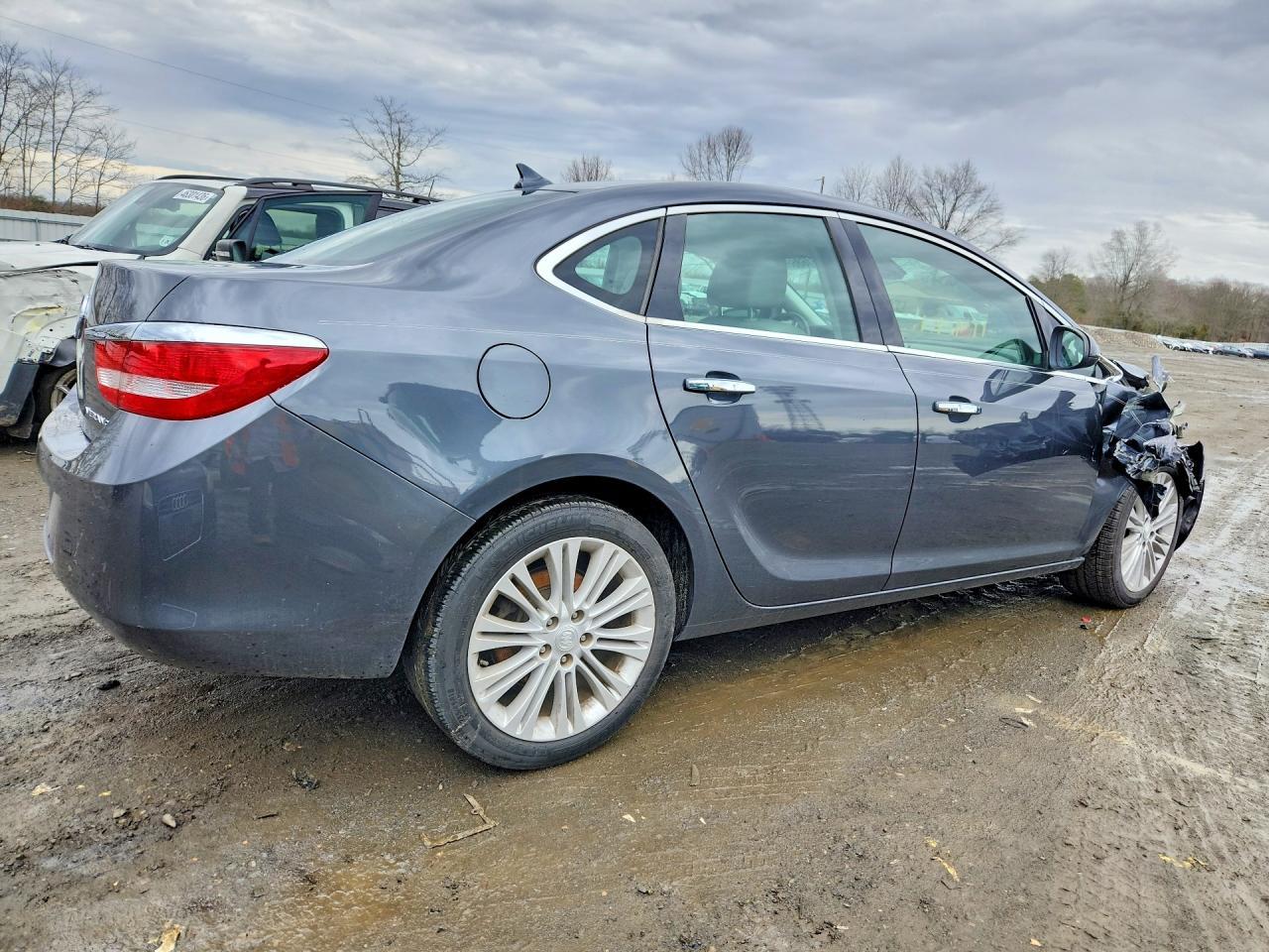 2013 BUICK VERANO