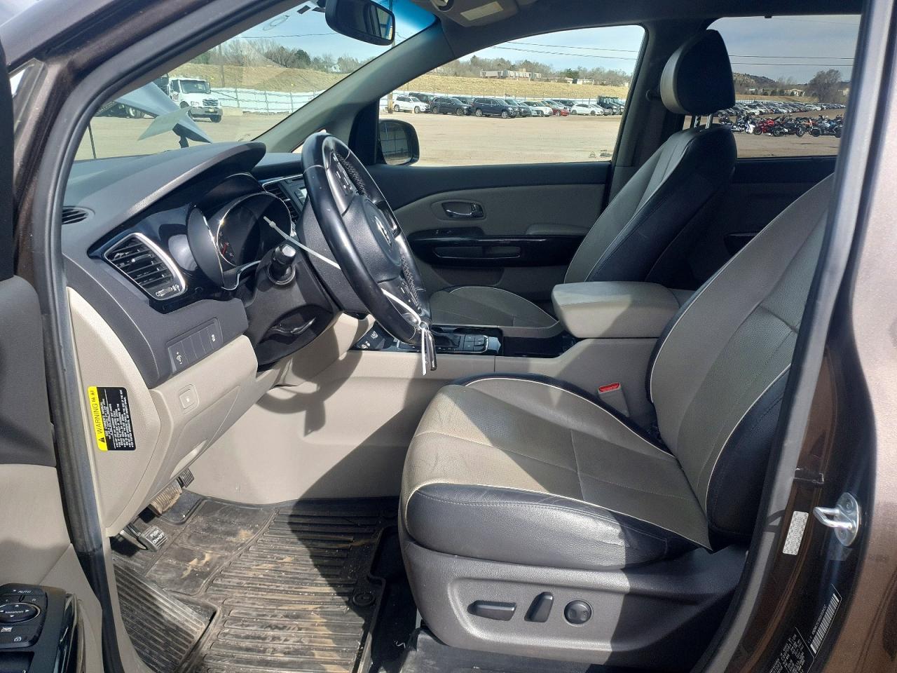 2016 KIA SEDONA
