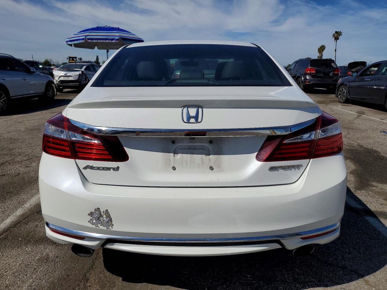 2016 HONDA ACCORD