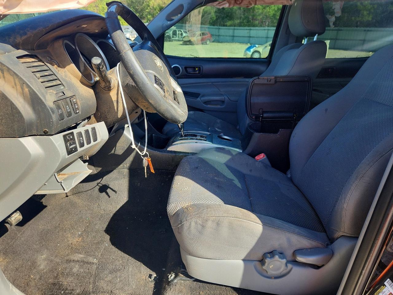 2012 TOYOTA TACOMA