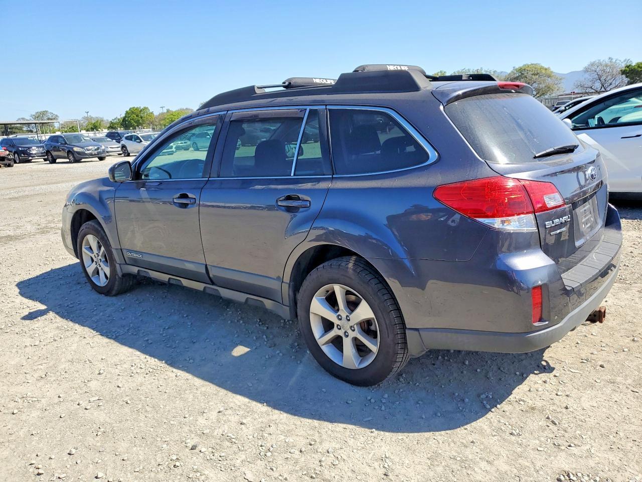 2013 SUBARU Outback