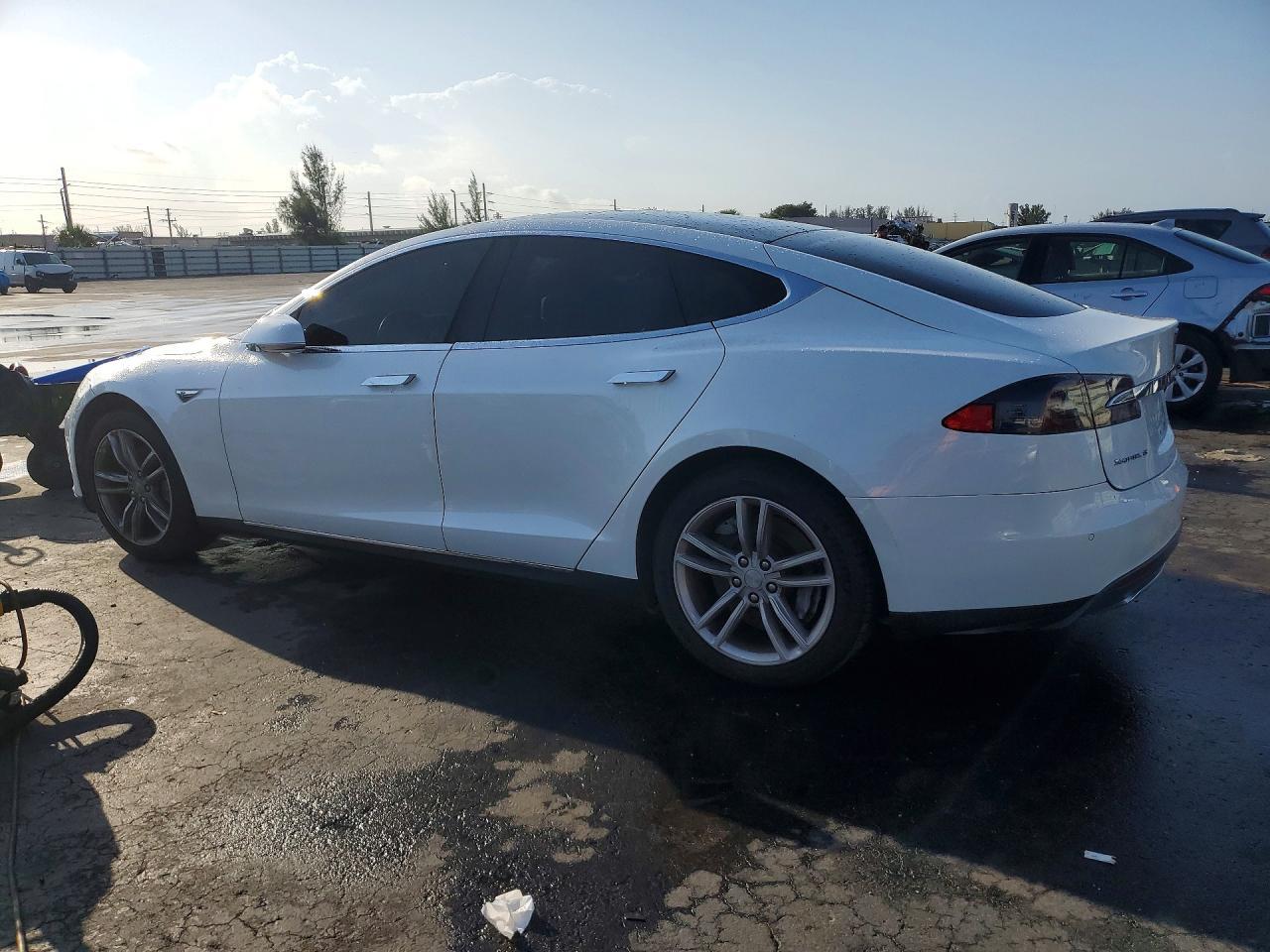 2014 TESLA MODEL S