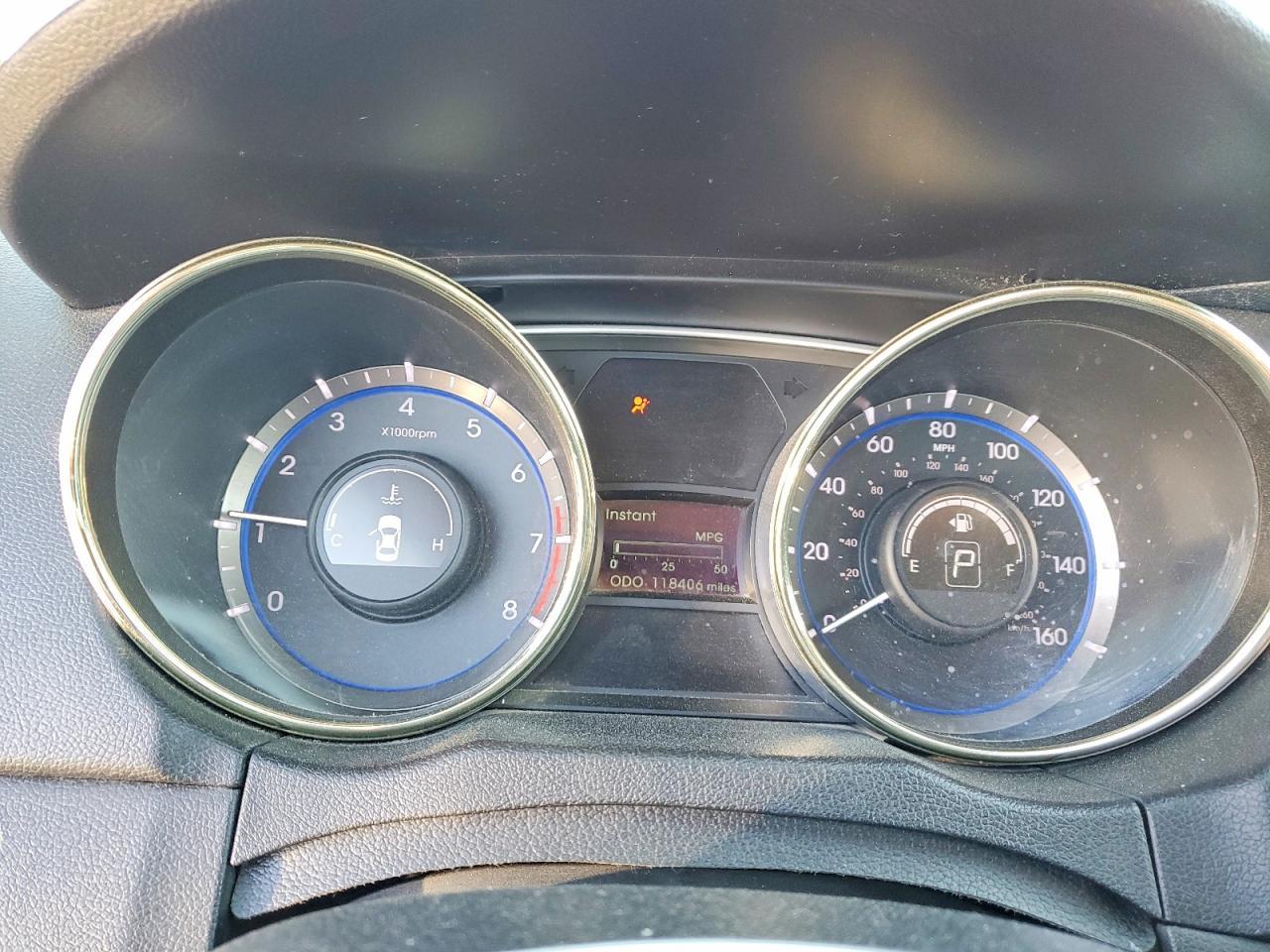 2011 HYUNDAI SONATA