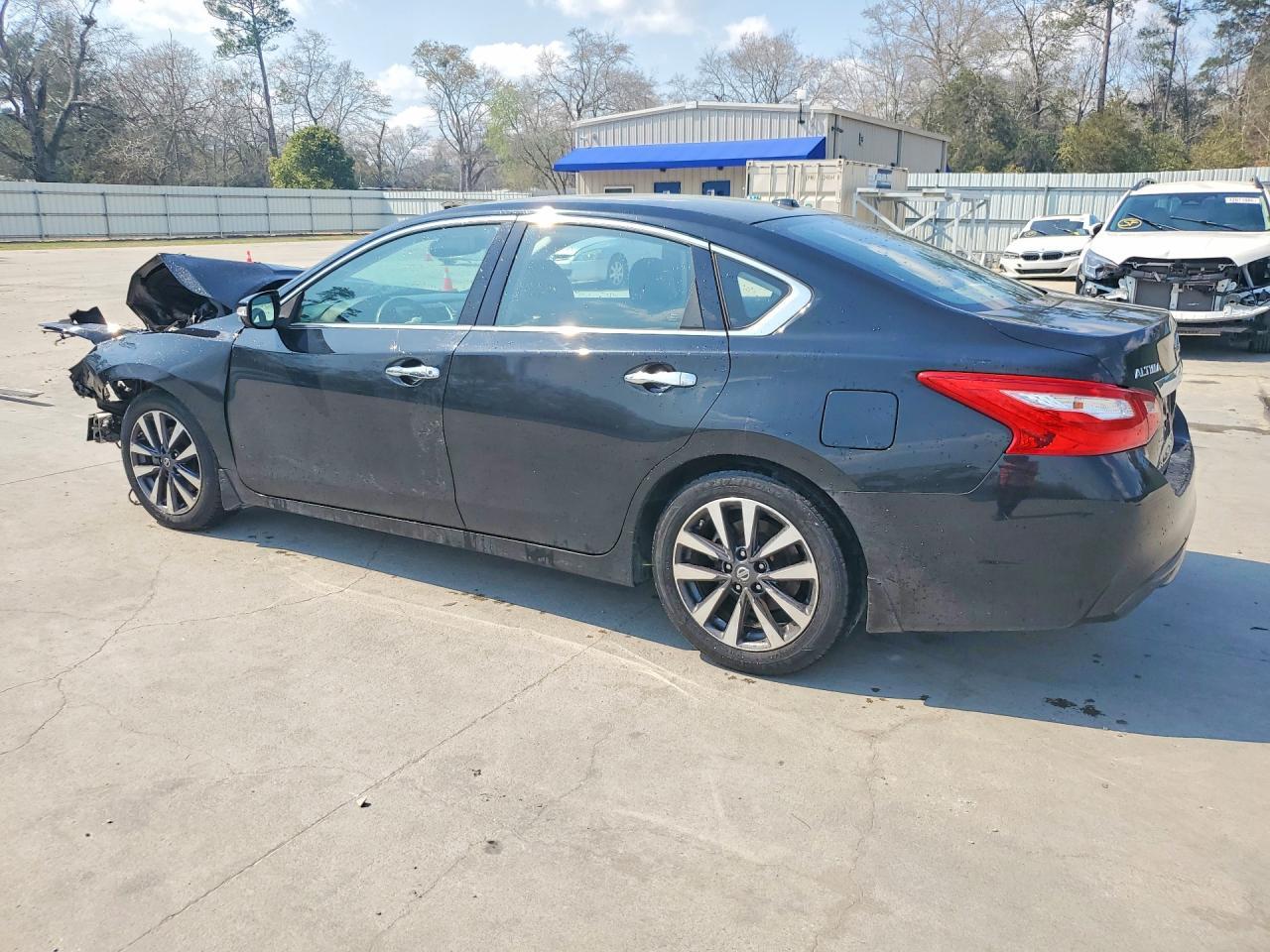 2017 NISSAN ALTIMA