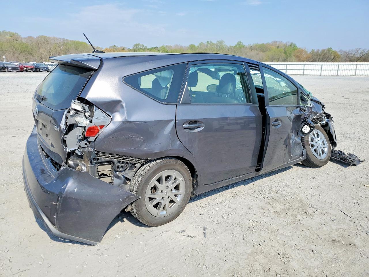 2015 TOYOTA PRIUS V
