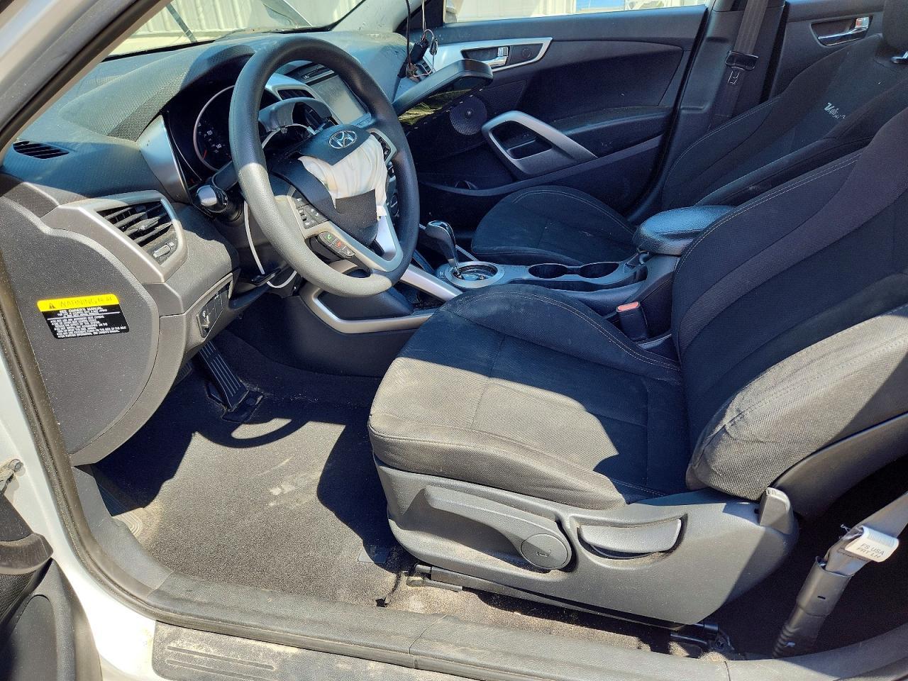 2013 HYUNDAI VELOSTER