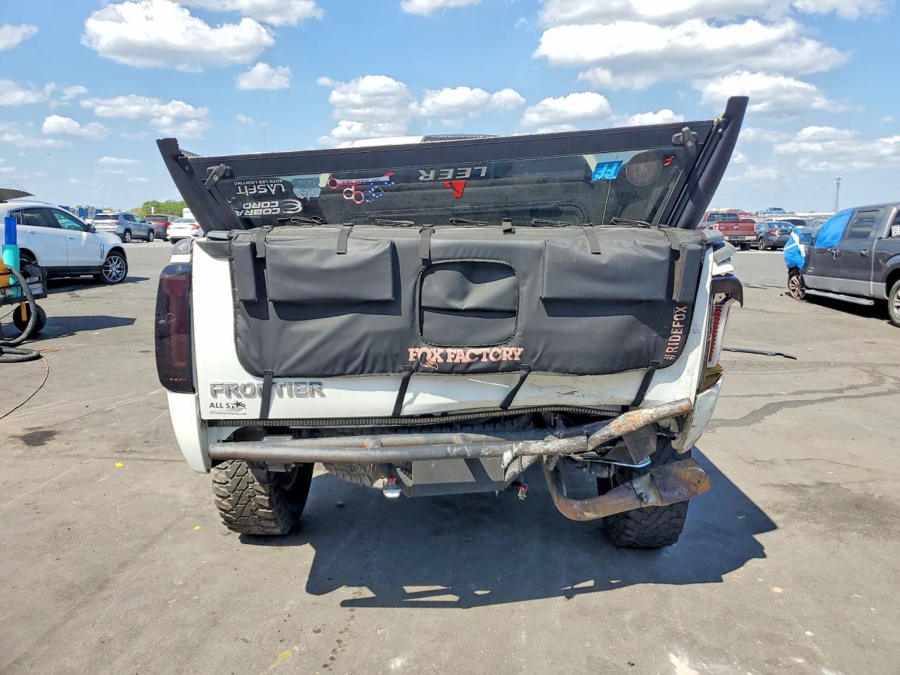2016 NISSAN Frontier