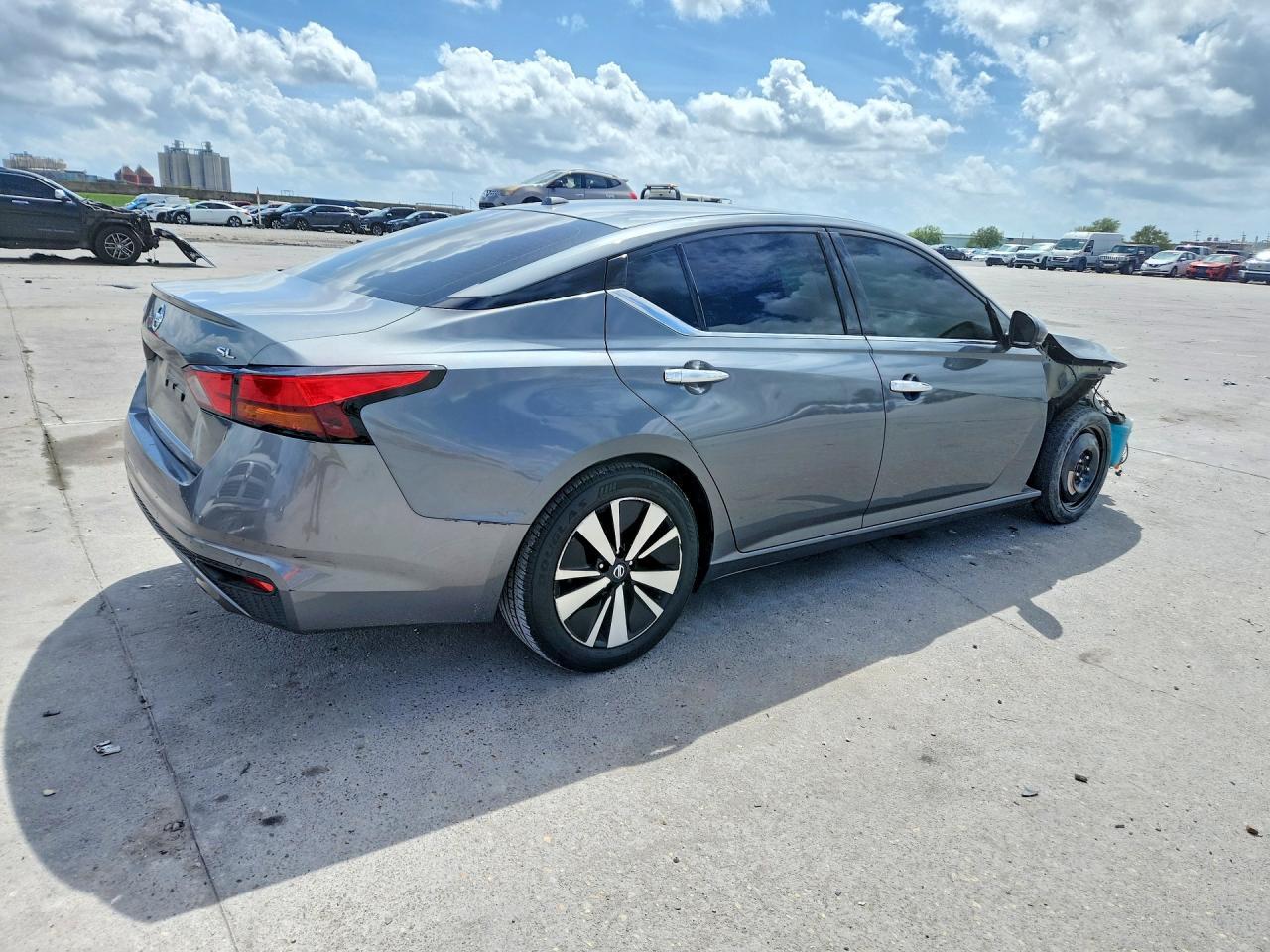 2019 NISSAN ALTIMA