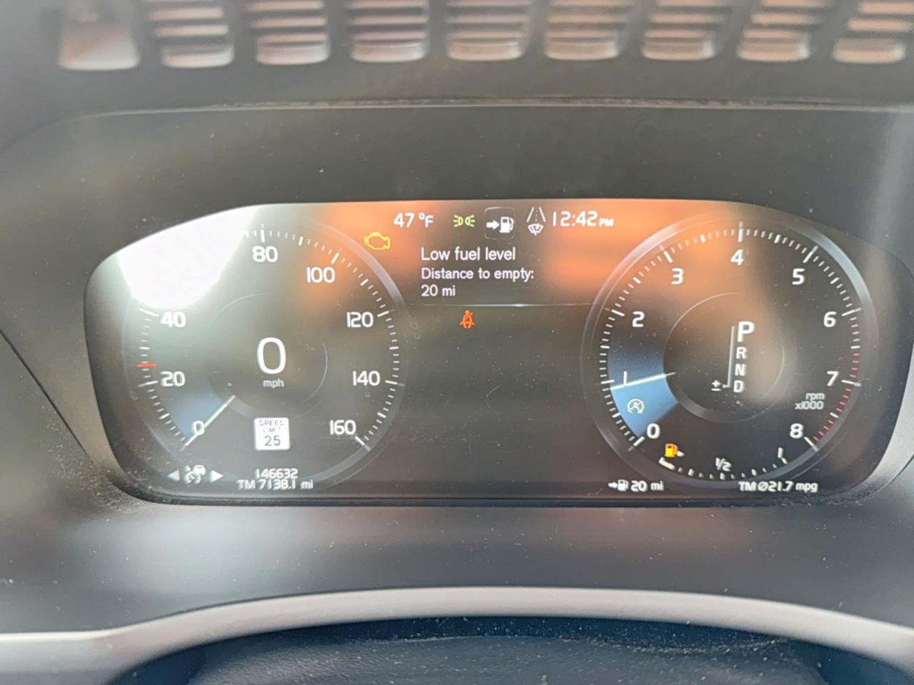 2019 VOLVO XC90