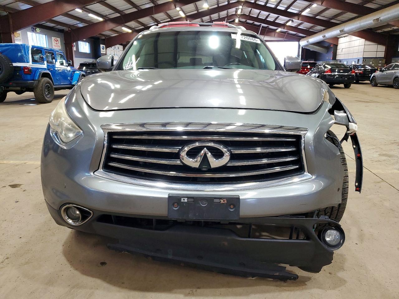 2012 INFINITI FX35