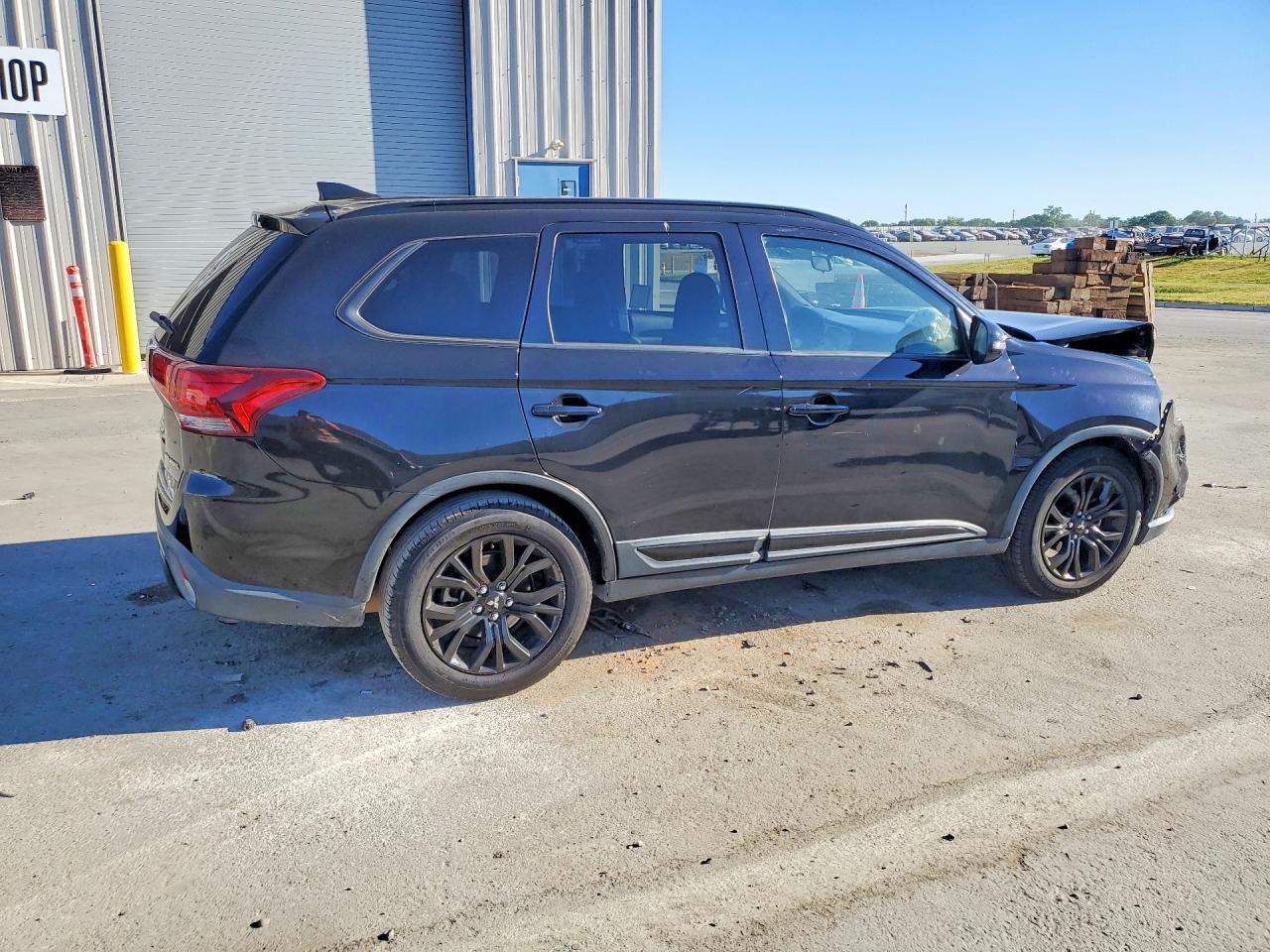2019 MITSUBISHI outlander