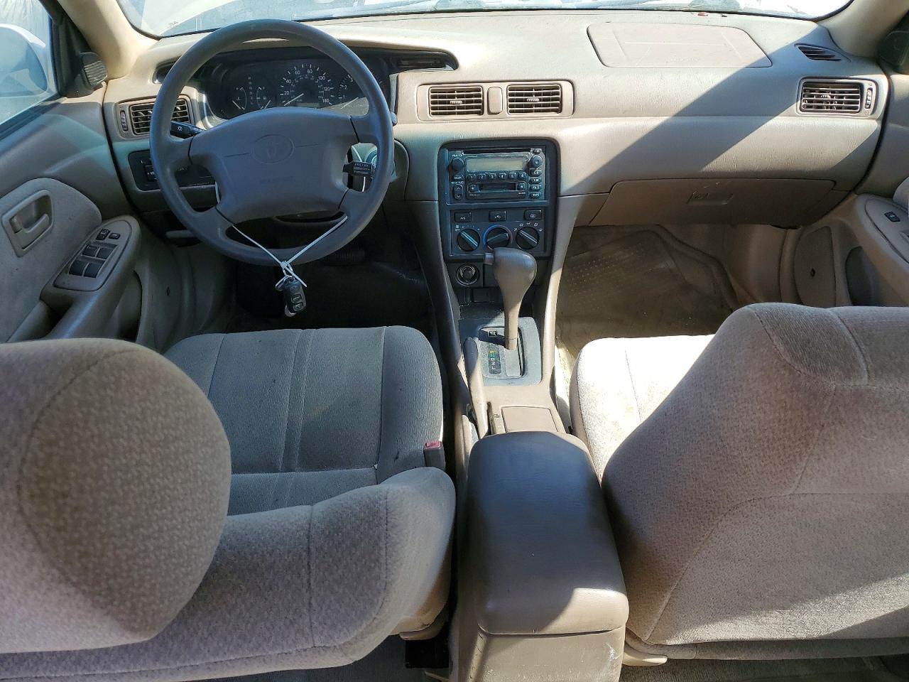 2000 TOYOTA CAMRY