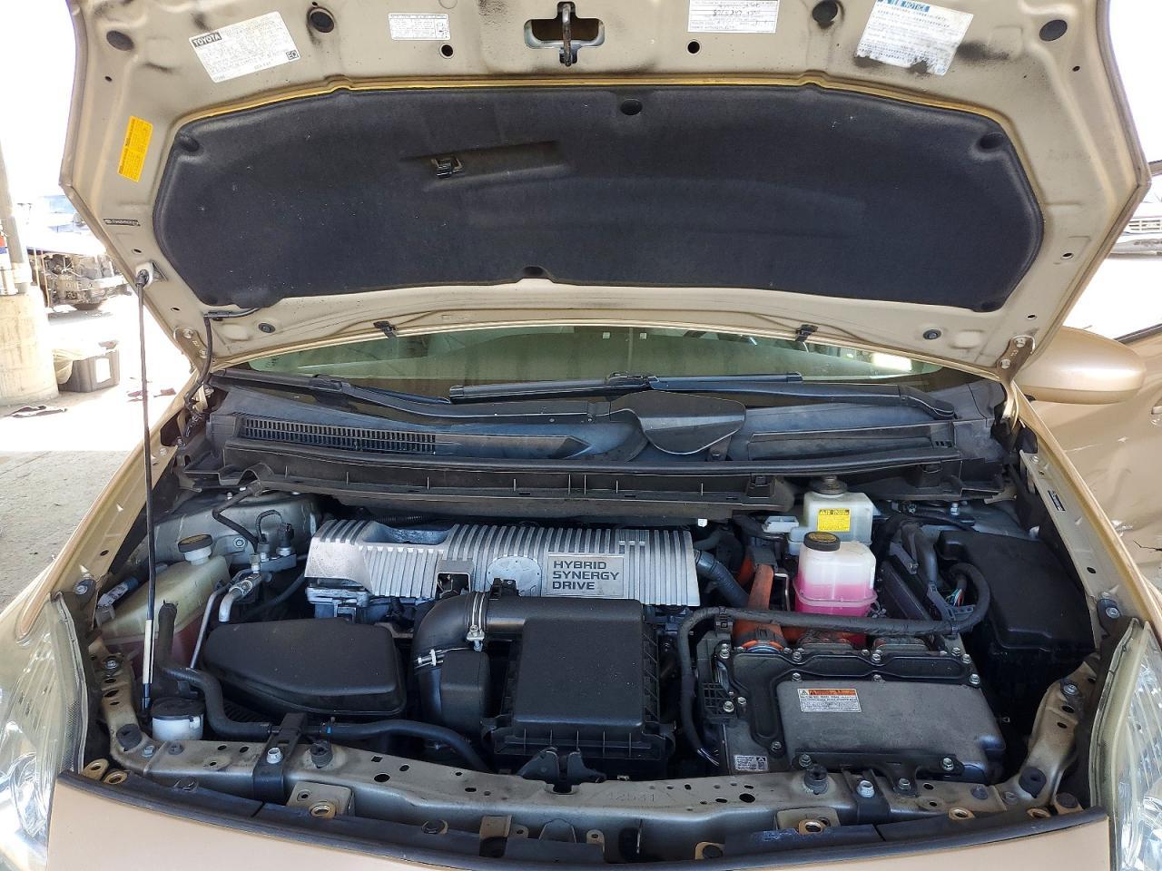 2011 TOYOTA PRIUS