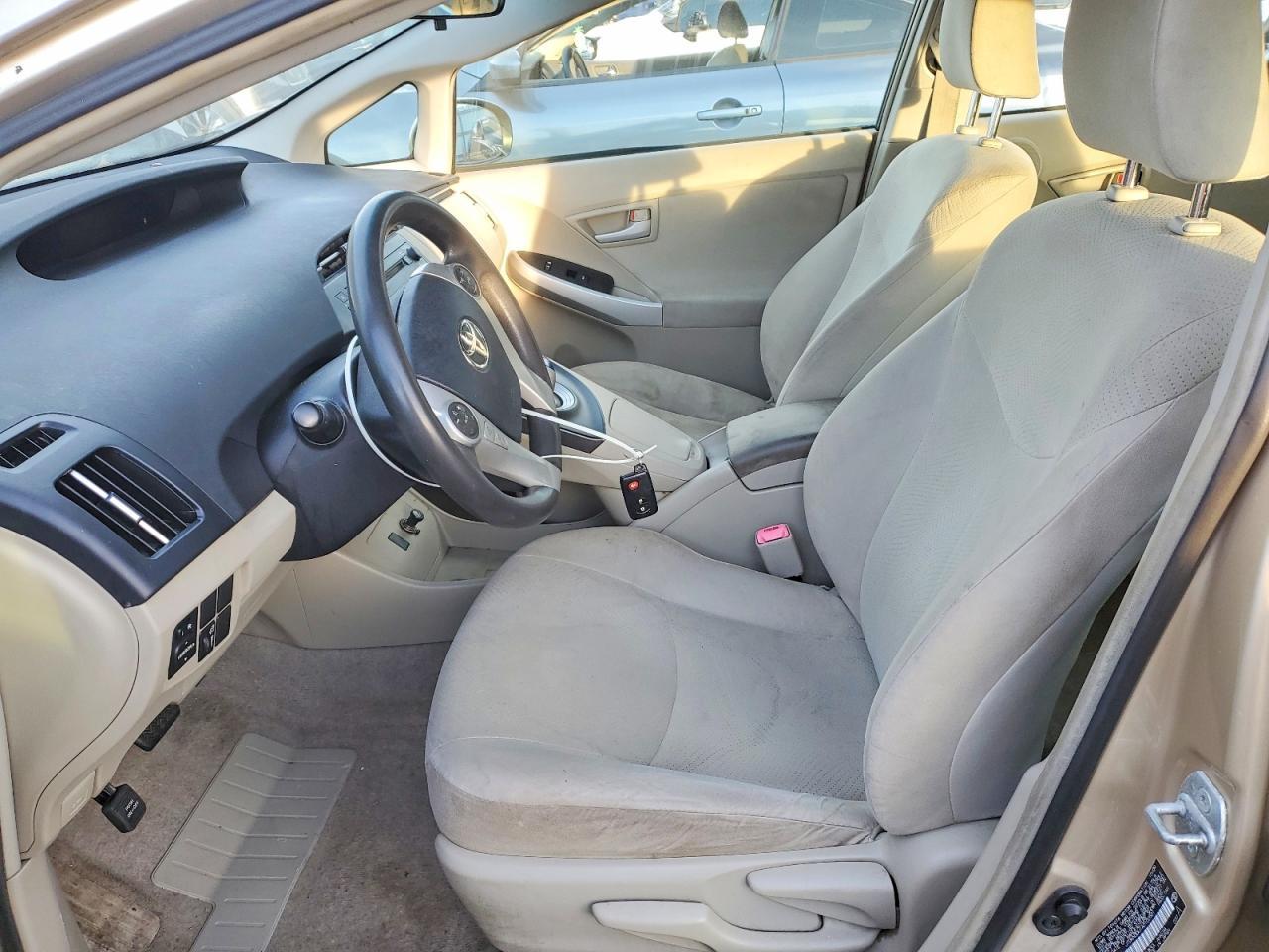 2010 TOYOTA PRIUS