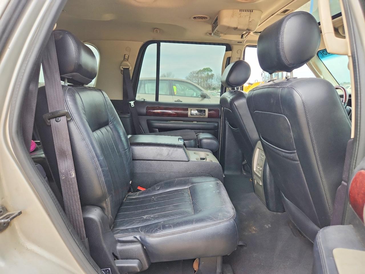 2003 LINCOLN Navigator