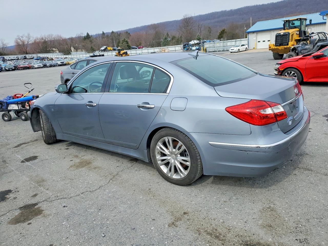 2014 HYUNDAI GENESIS