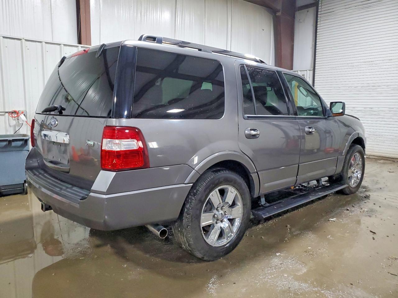 2010 FORD Expedition