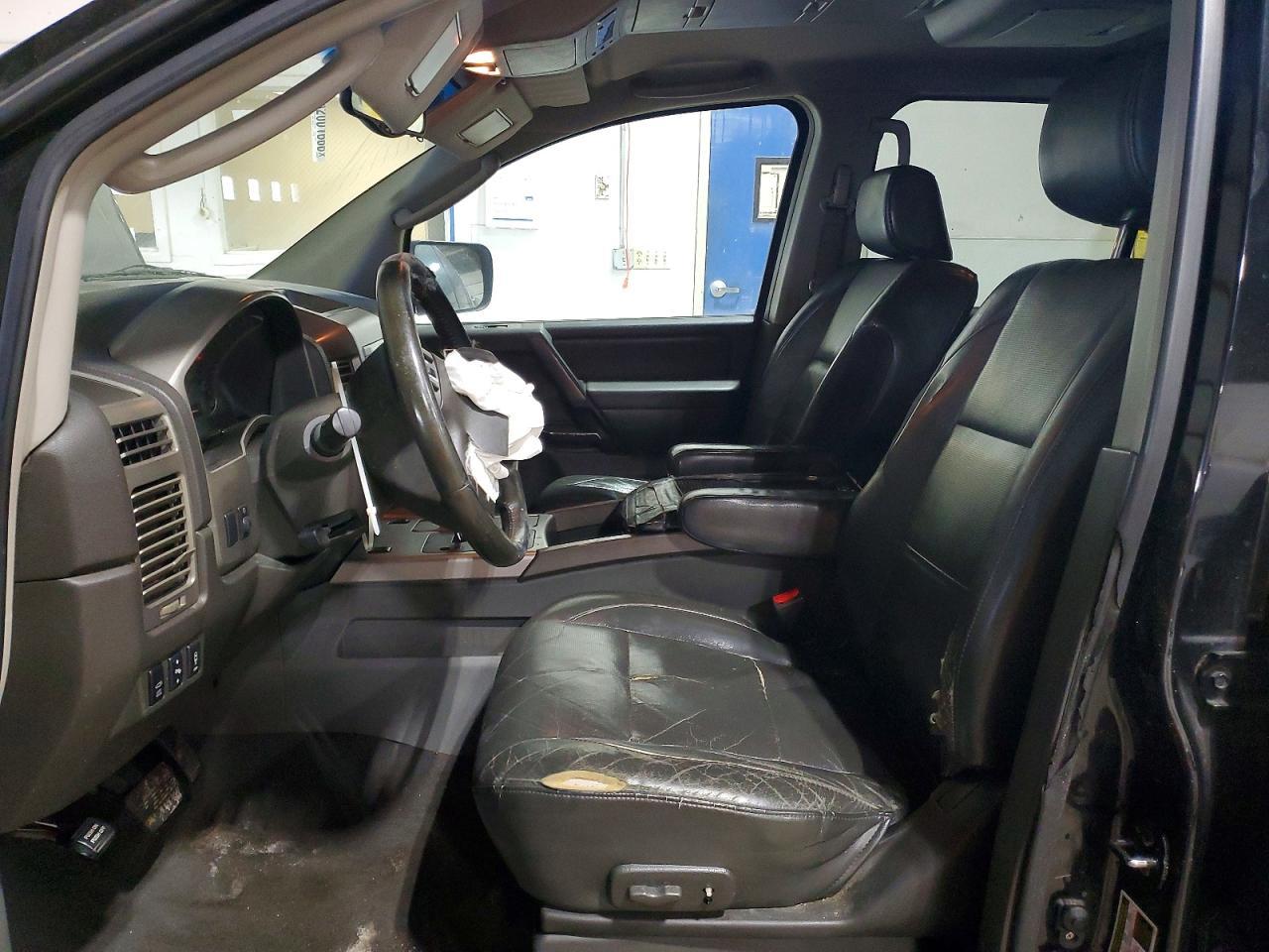 2005 NISSAN Armada