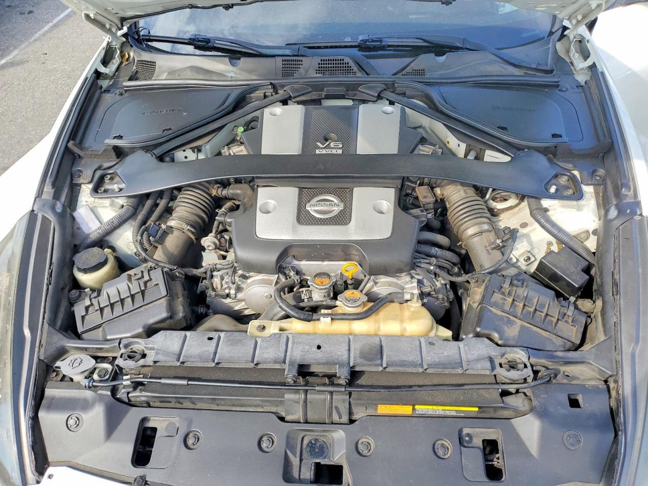2016 NISSAN 370Z