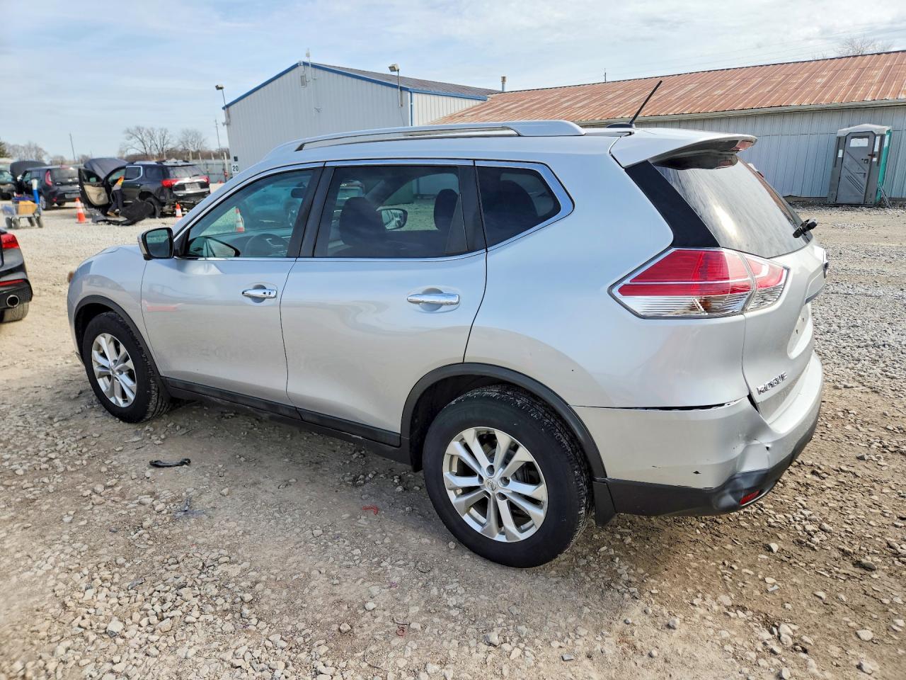 2016 NISSAN ROGUE