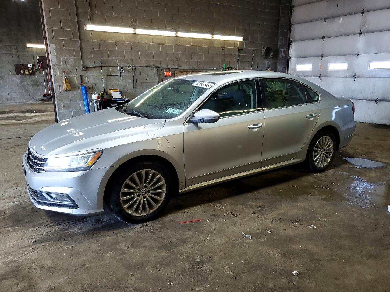 2017 VOLKSWAGEN Passat