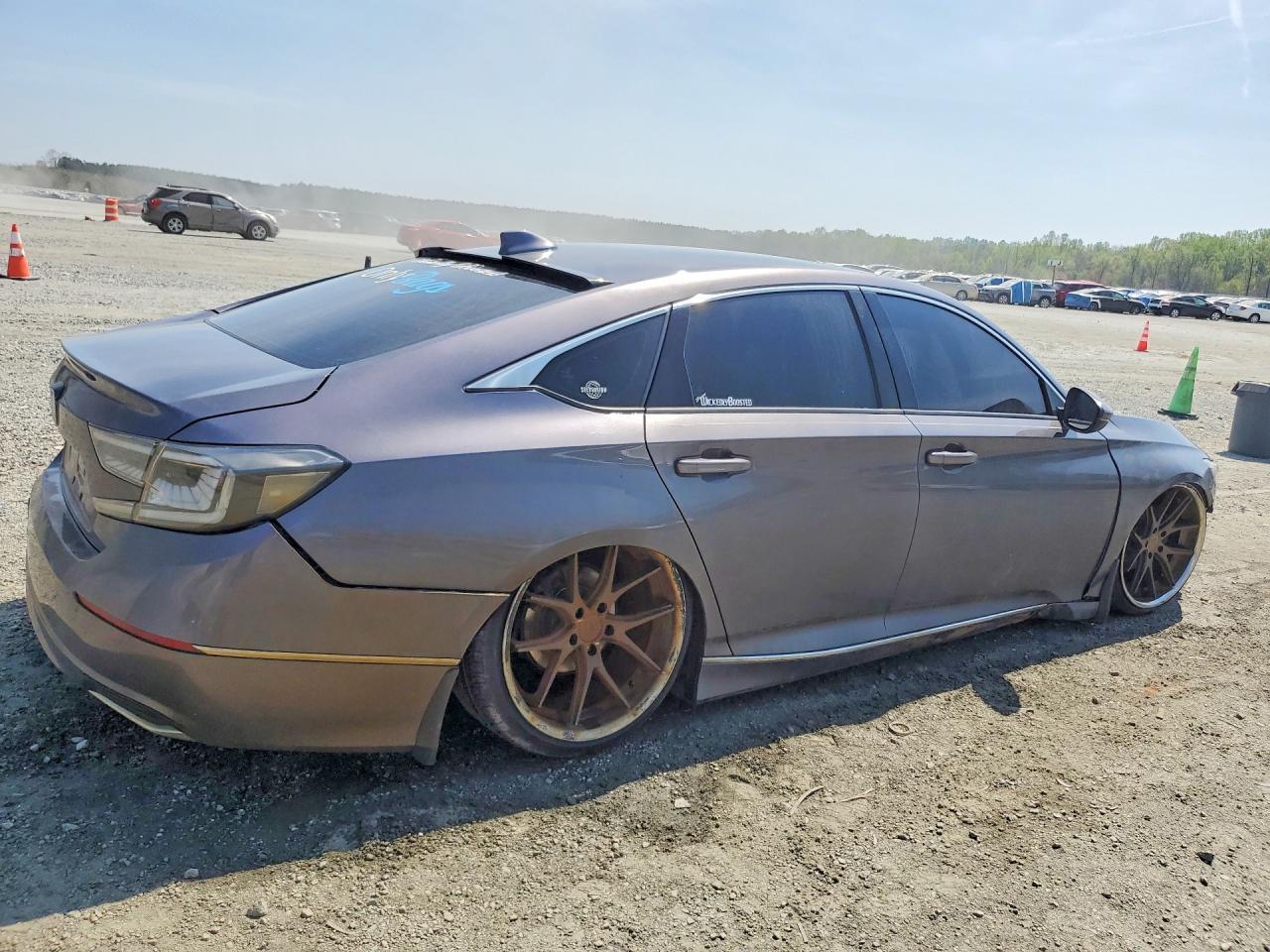 2018 HONDA ACCORD